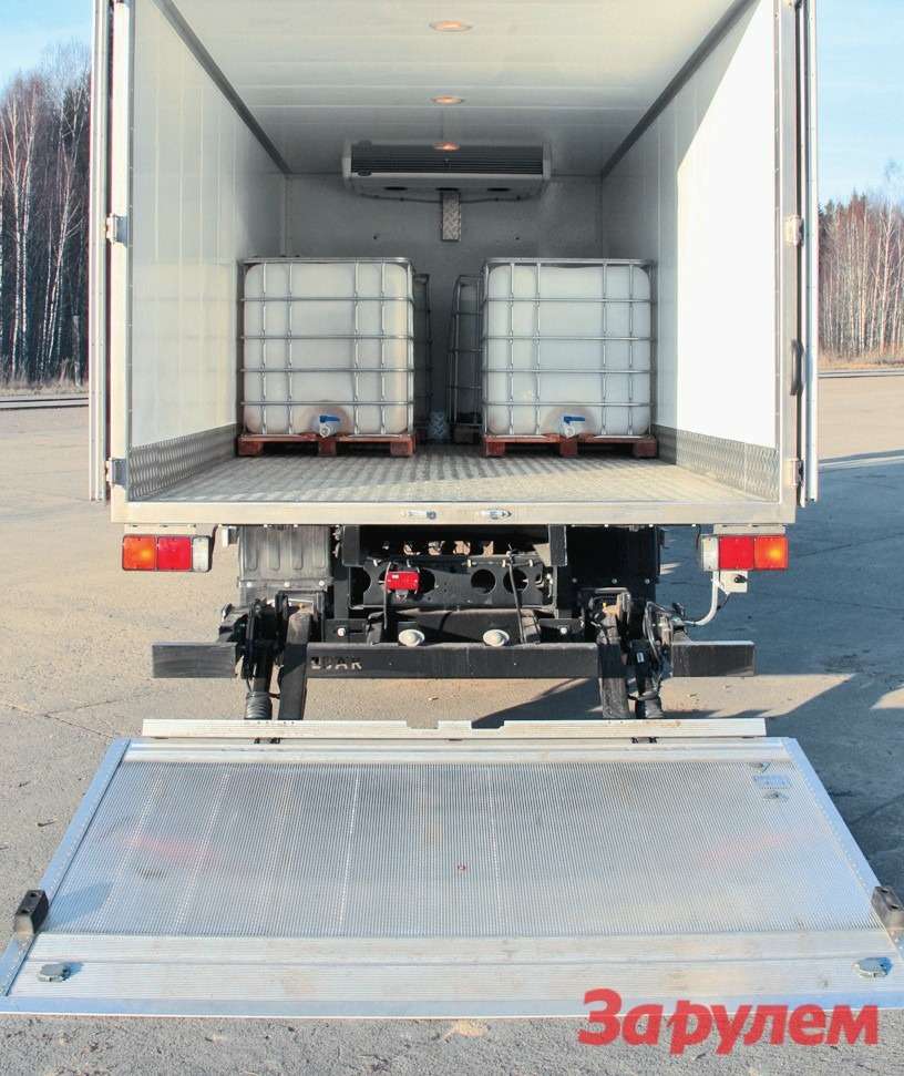 Гидроборт весьма полезен для развозки грузов по торговым точкам