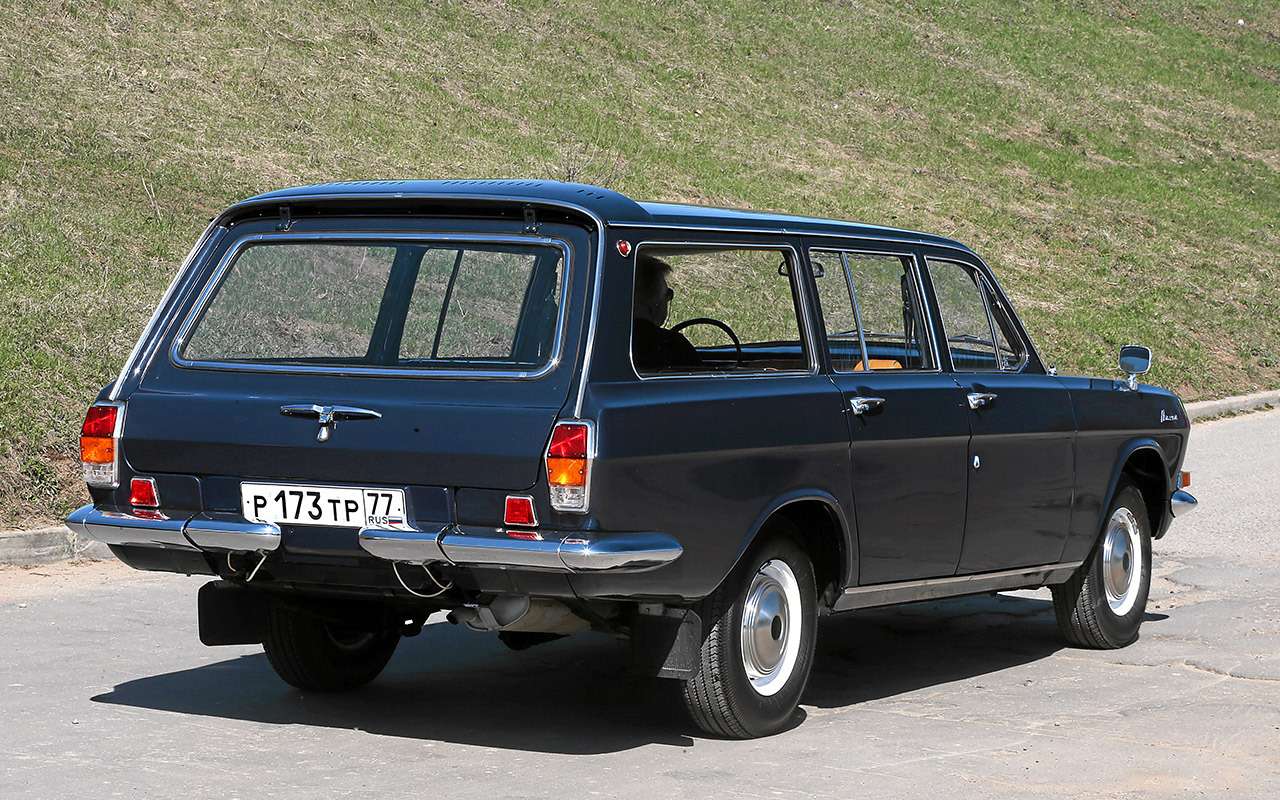 Самый престижный советский универсал ГАЗ-24-02.