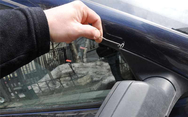 5 лайфхаков: как попасть в свою машину без ключей