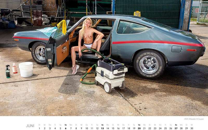 Девушки на автомойке — пожалуй, лучший календарь 2021 года