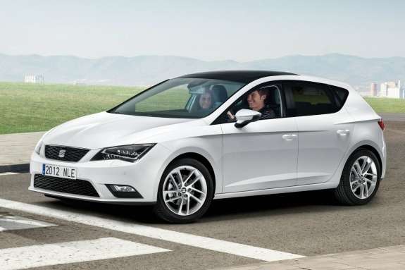 New SEAT Leon side-front view