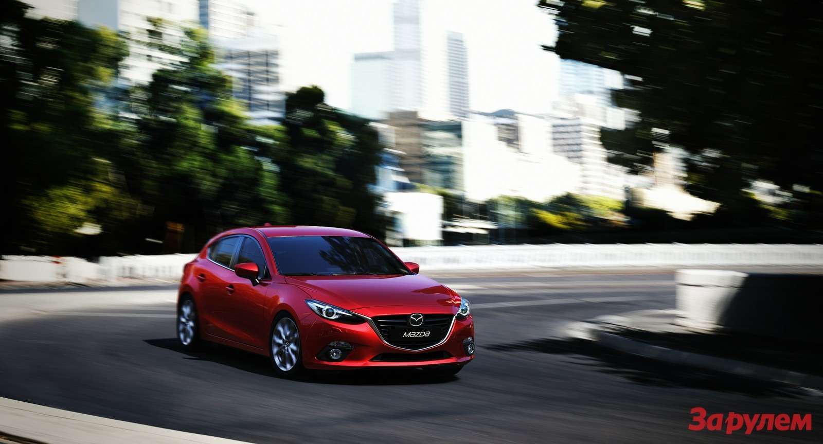Mazda3 Hatchback 2013 action 03 copy