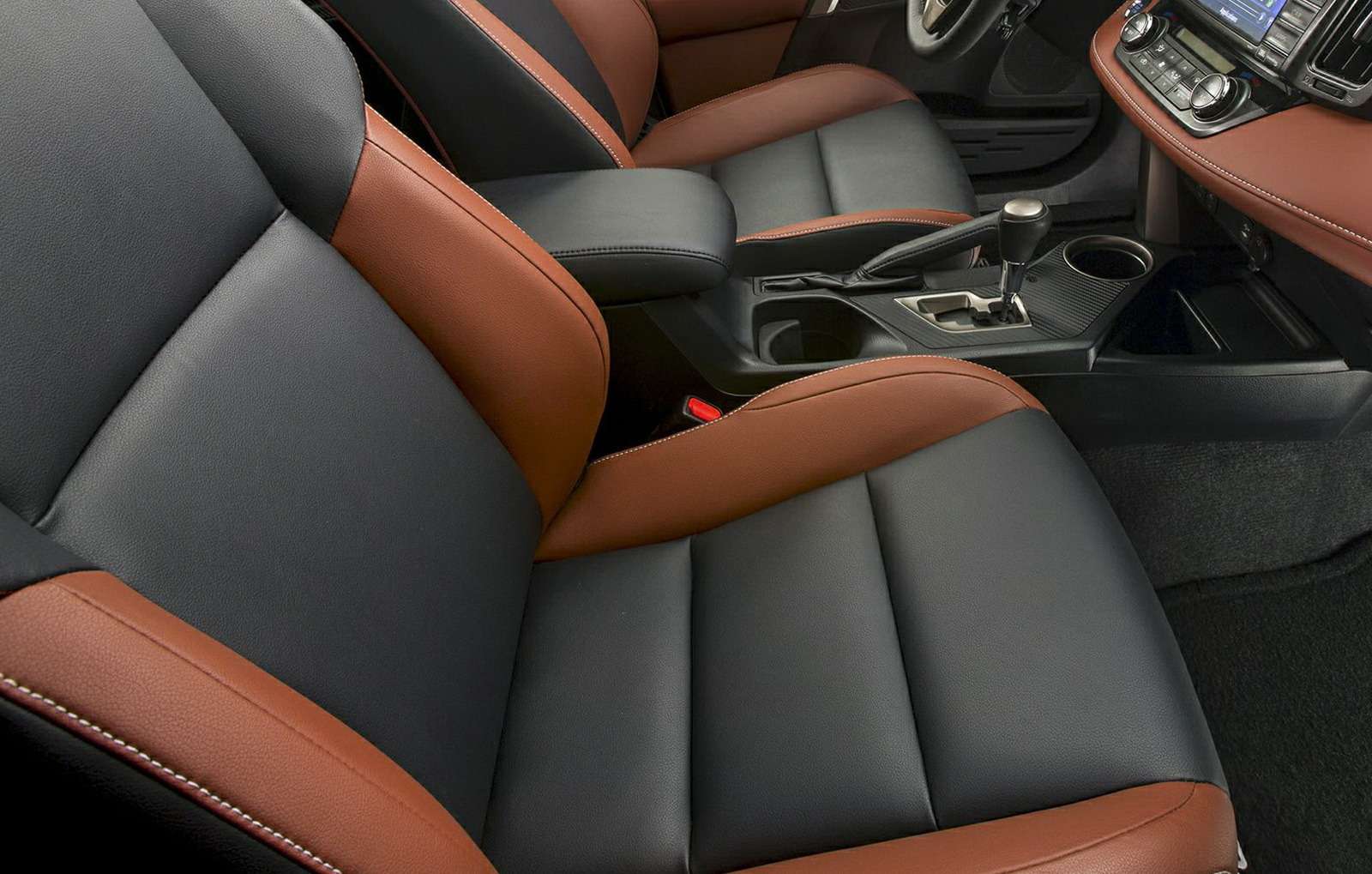 2014-Toyota-RAV4-SUV-LE-4dr-Front-wheel-Drive-Interior-1