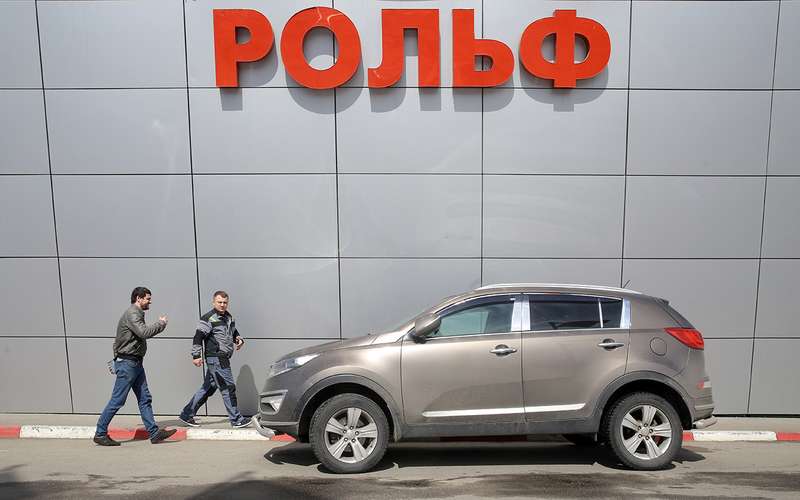 В автосалонах  «Рольф» в Москве и Санкт-Петербурге проходят обыски (Обновление)