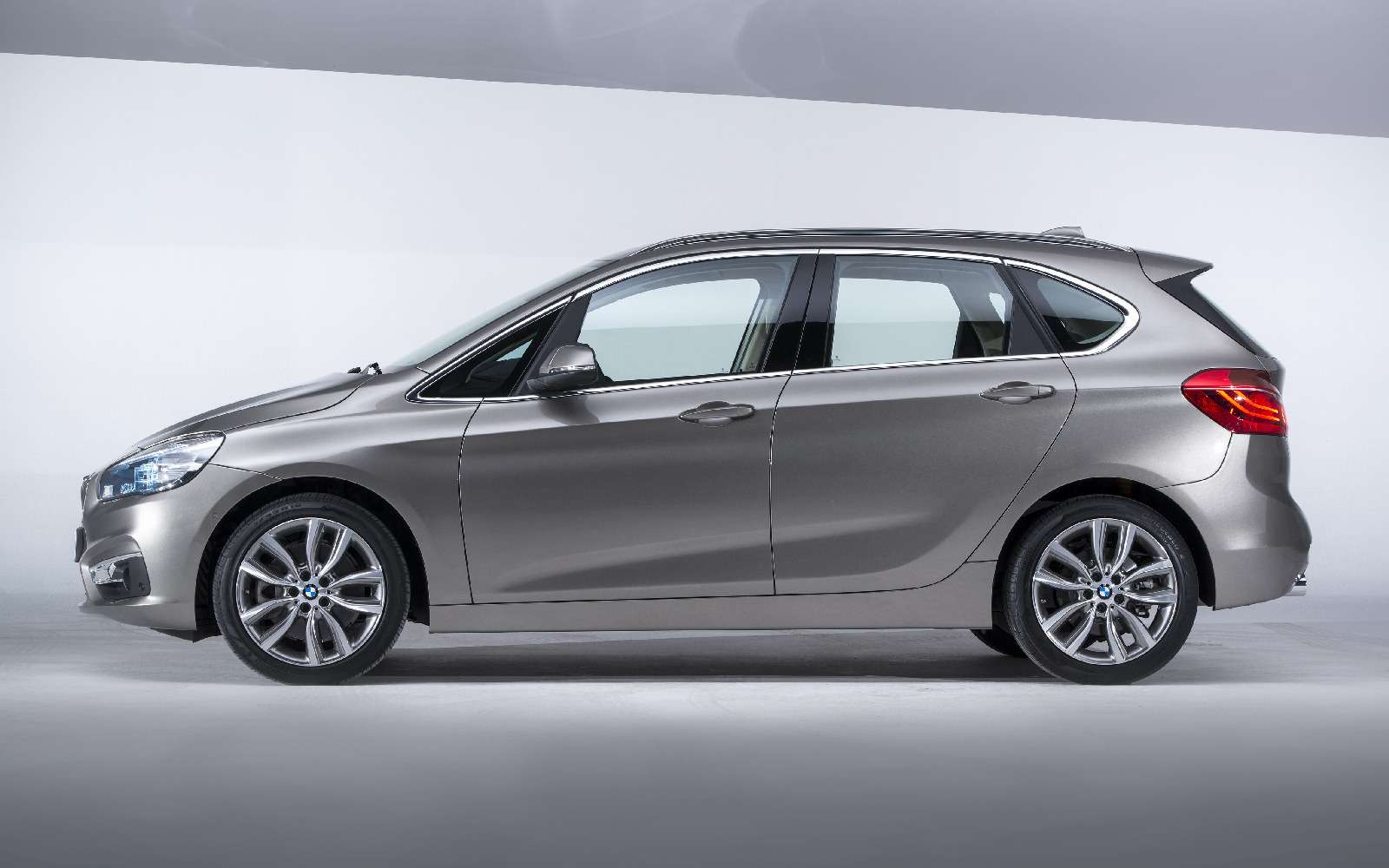 BMW 2-й серии Active Tourer: объявлены рублевые цены — фото 722799