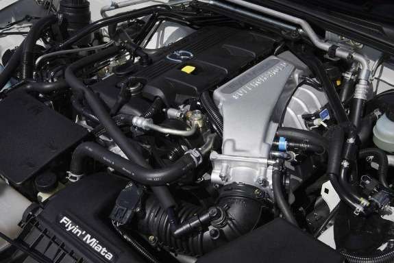 Mazda MX-5 Yusho Concept engine compartment