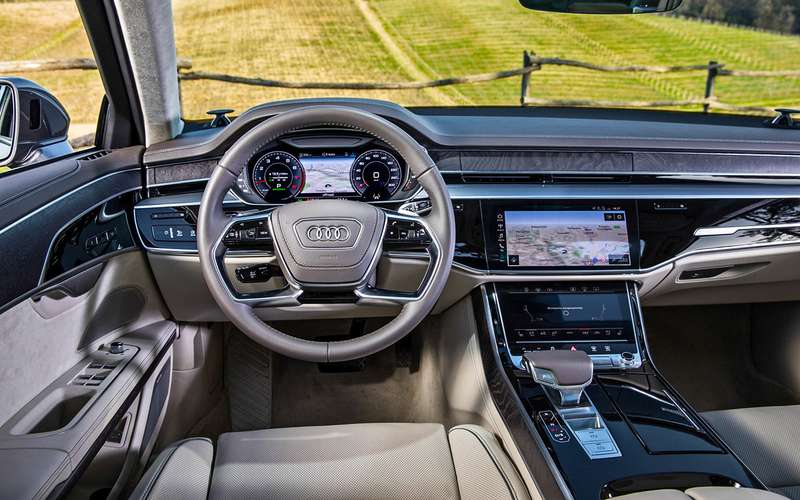 Какие опции могут спасти новый Audi А8 в России?