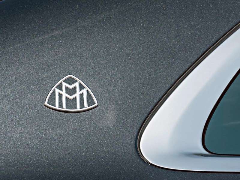 Mercedes-Benz-S-Class_Maybach_2016_1280x960_wallpaper_b1
