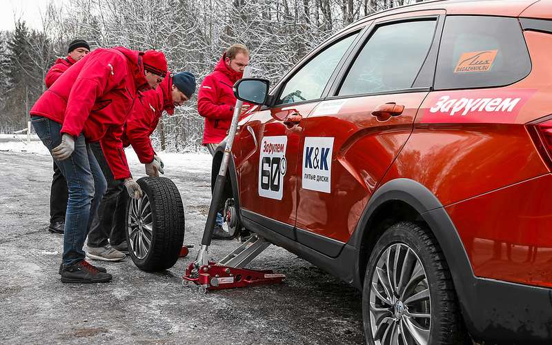 По традиции мы обули всех испытуемых в легкосплавные колёса K&K. В линейке этого производителя есть колёса почти для всего, что продается у нас на рынке. К тому же K&K – поставщик многих компаний, организовавших локальную сборку в России.