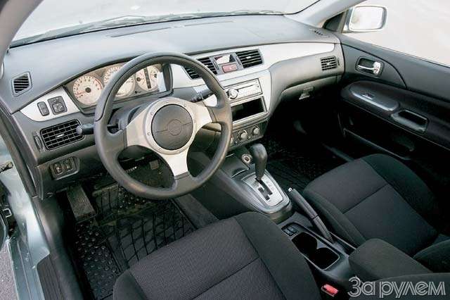 ТЕСТ: Mazda 3 и Mitsubishi Lancer. Два литра с верхом