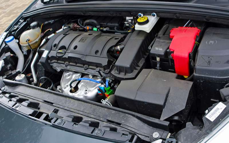 Обновленный Peugeot 408 — тест-драйв ЗР
