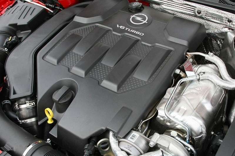 Opel Insignia OPC V6 2.8 engine_no_copyright