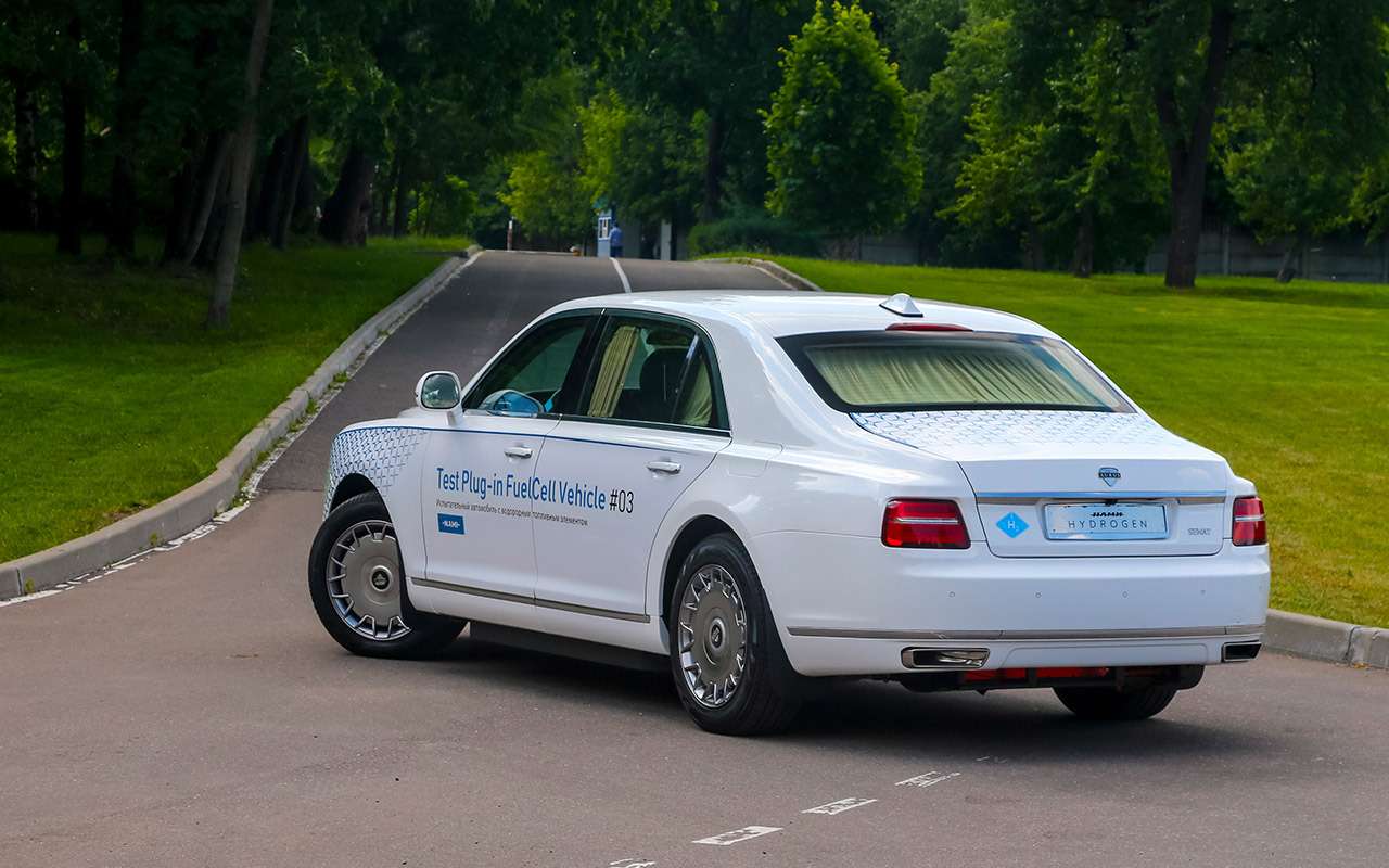 680 л.с., 4 секунды до 100 км/ч... — самый крутой российский седан на тестах «За рулем» — фото 1352738