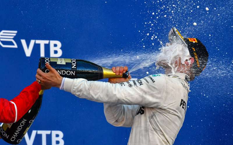 Первая победа Валттери Боттаса в Формуле‑1 одержана на сочинской трассе. Для финна эта гонка стала исторической.
