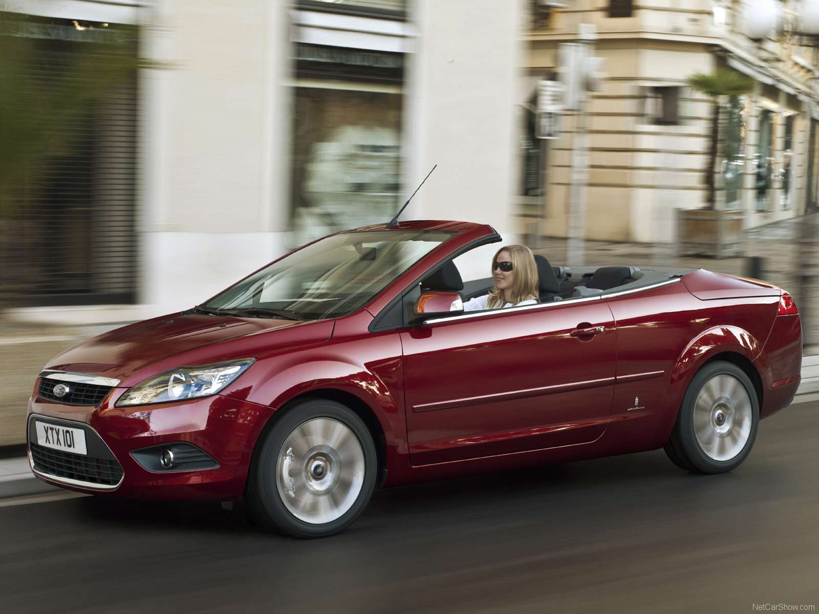 Ford-Focus_Coupe-Cabriolet_2008_1600x1200_wallpaper_03