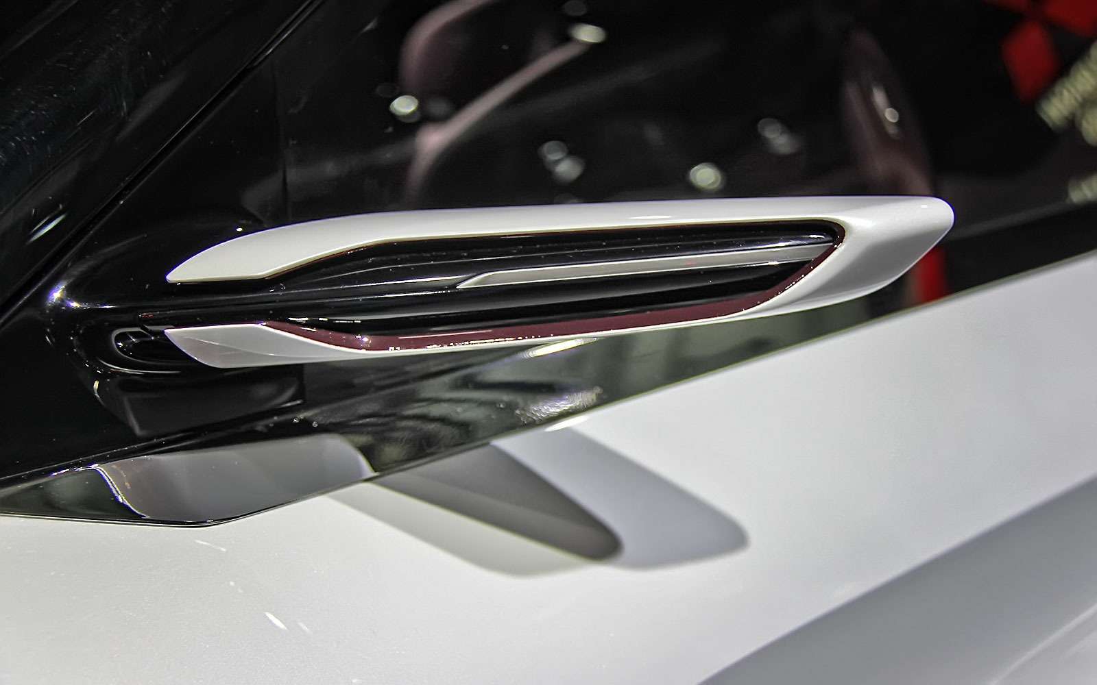 Метеозависимый: Mitsubishi рассказала о талантах вседорожника GT-PHEV — фото 641475