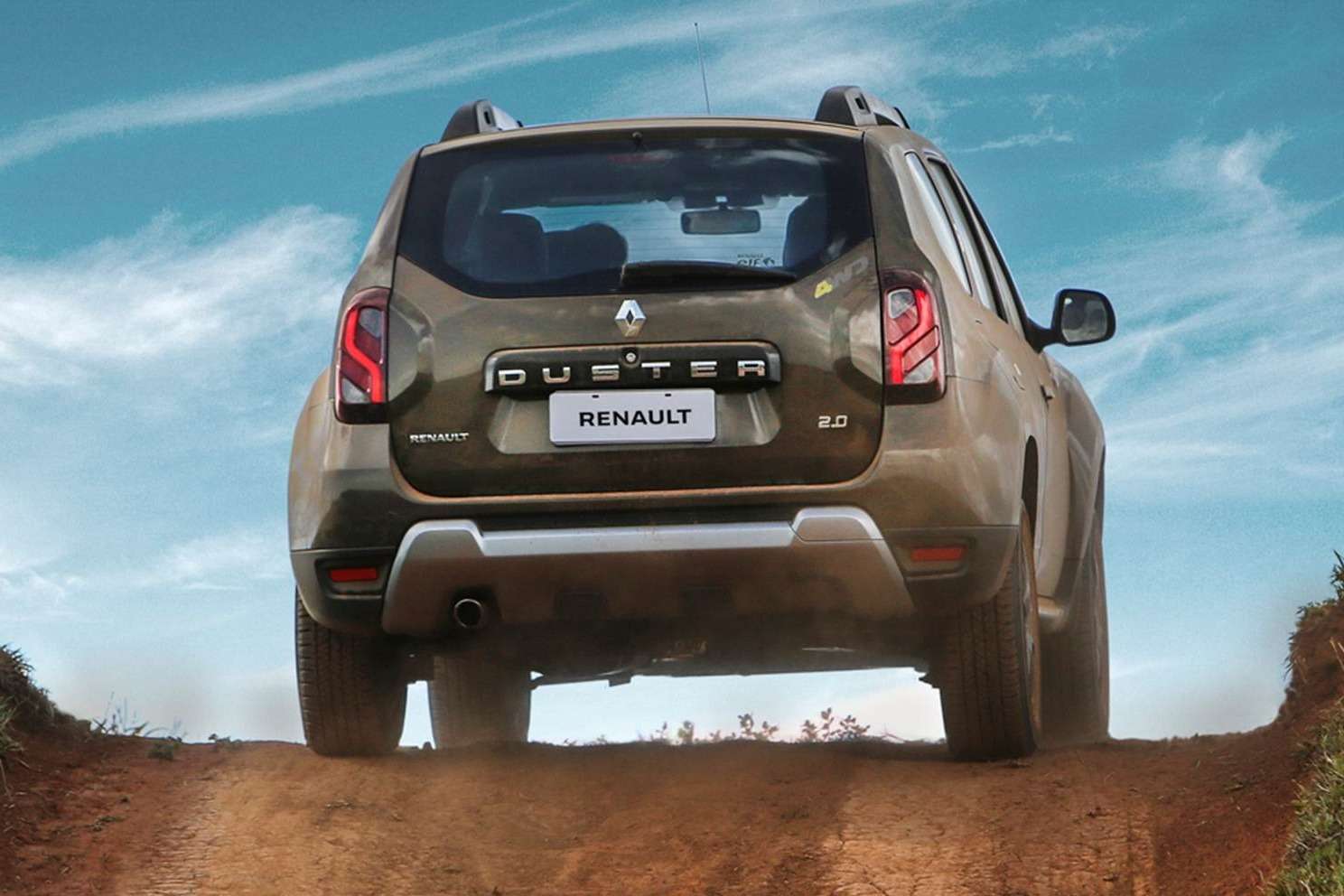 2016-renault-duster-launched-with-new-look-better-economy-in-brazil-photo-gallery_1