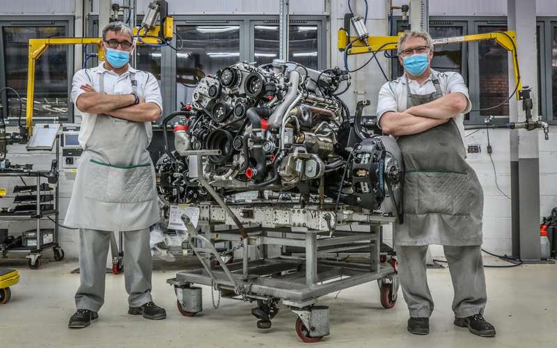 Самый старый в мире двигатель V8 сняли с производства